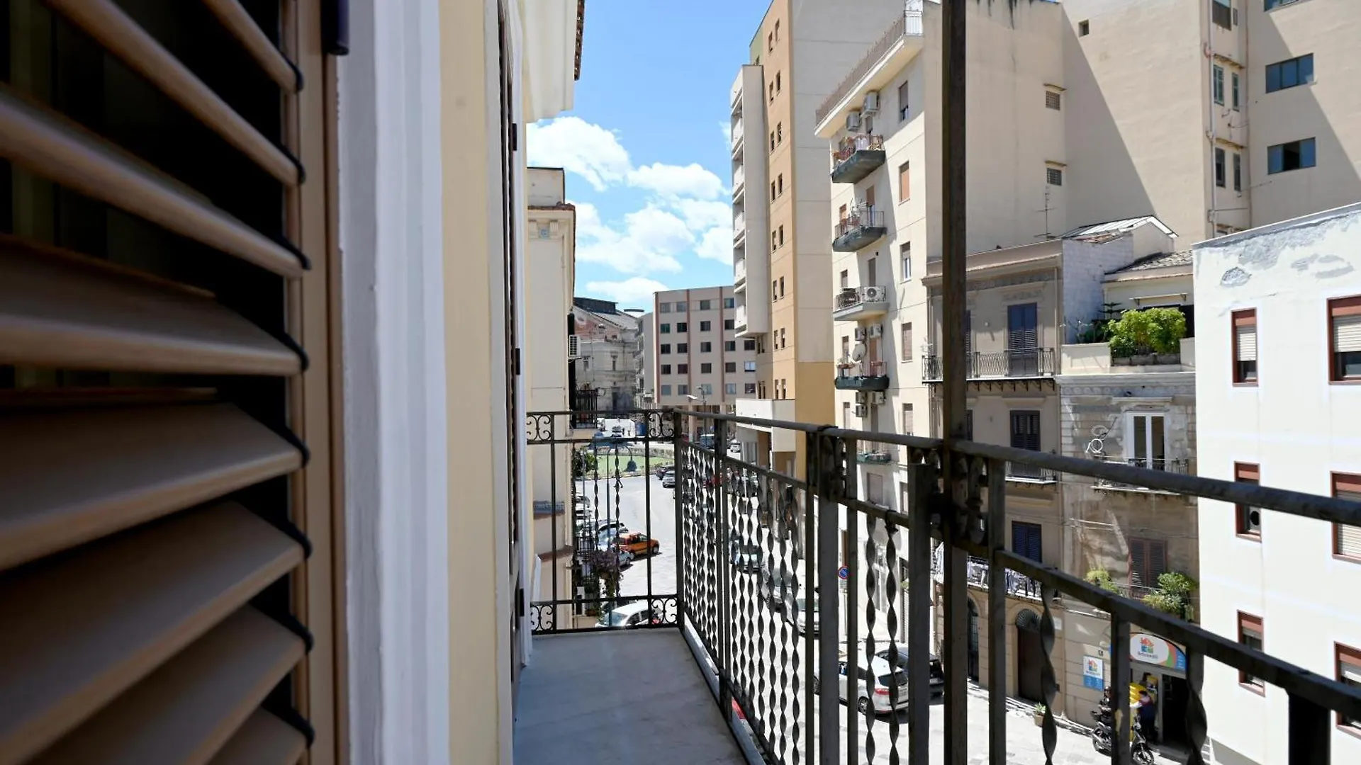 Politeama Theater Apartments Palermo 0*,  Italia