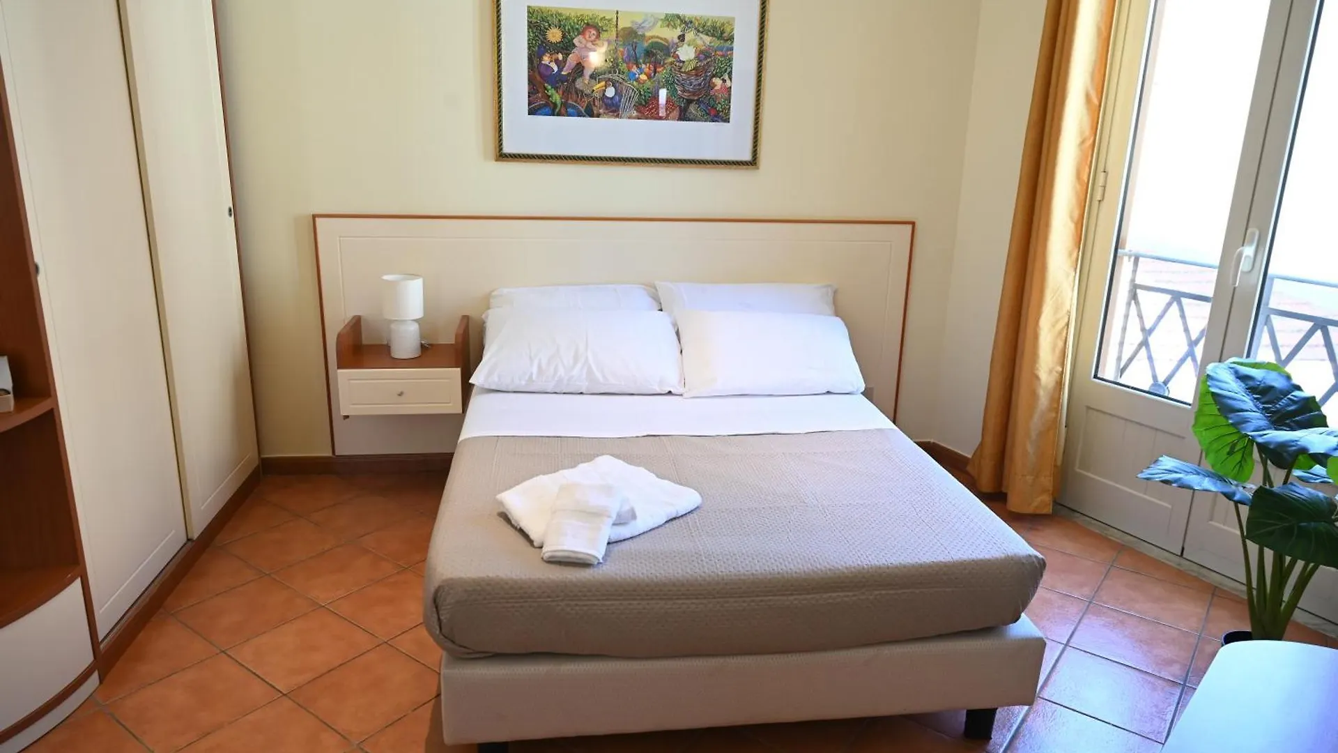 Politeama Theater Apartments Palermo